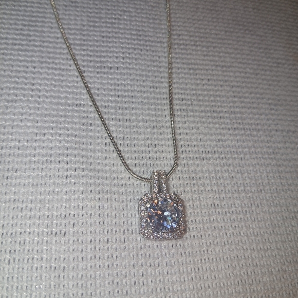 Silver Crystal Pendant with Elegant Design - Picture 3 of 3